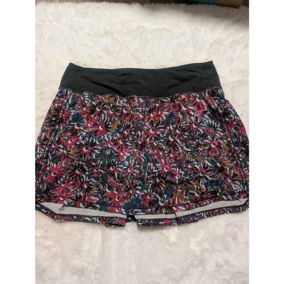 lululemon athletica Dresses & Skirts - Lululemon Pace Rival Skirt Size 6